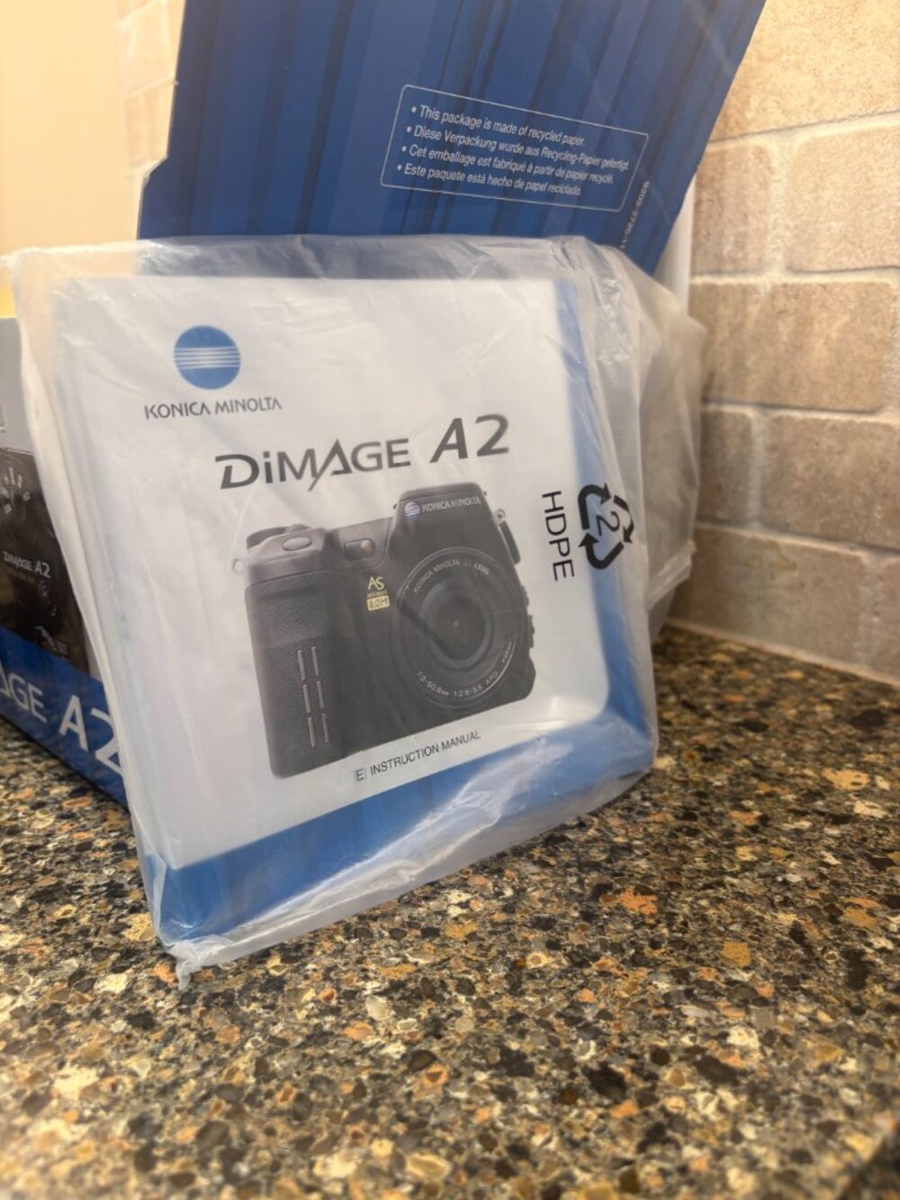 Dimage camera - Picture 3 of 3